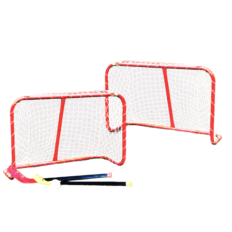 E-shop MASTER Goal 81 x 54 x 31 cm s hokejkami